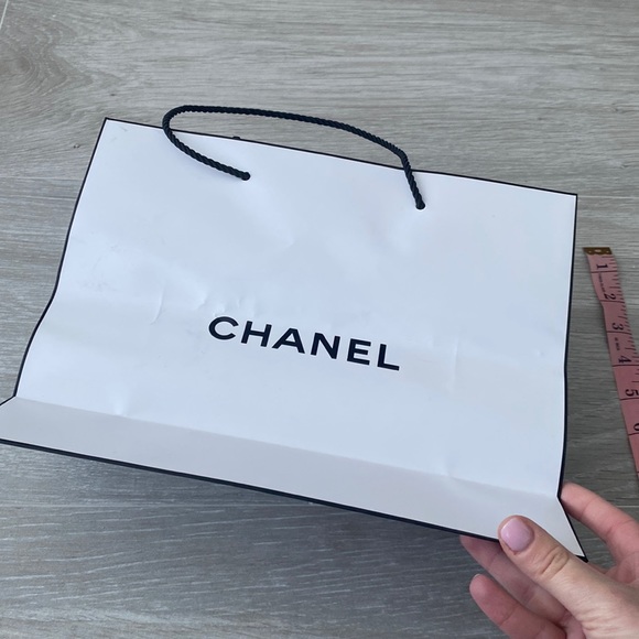 Chanel Beauty Store Shopping Bag - Picture 4 of 4